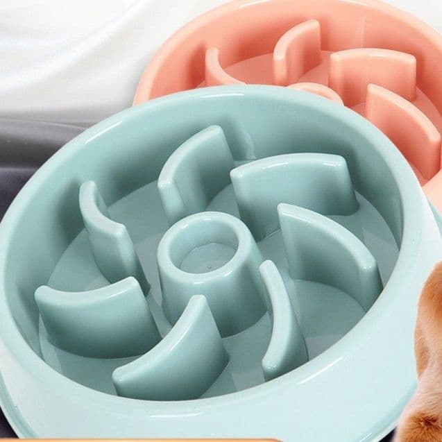 ペット食器 渦巻き突起付き早食い防止ペット食器